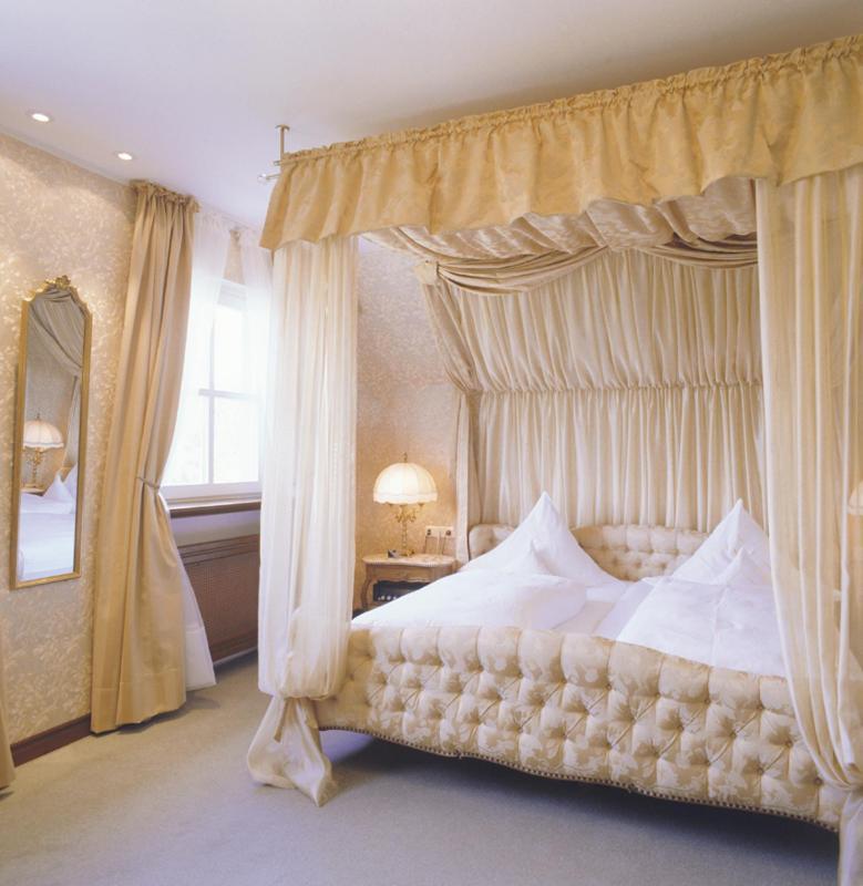 Schlosshotel Kurfuerstliches Amtshaus Dauner Burg 외부 사진